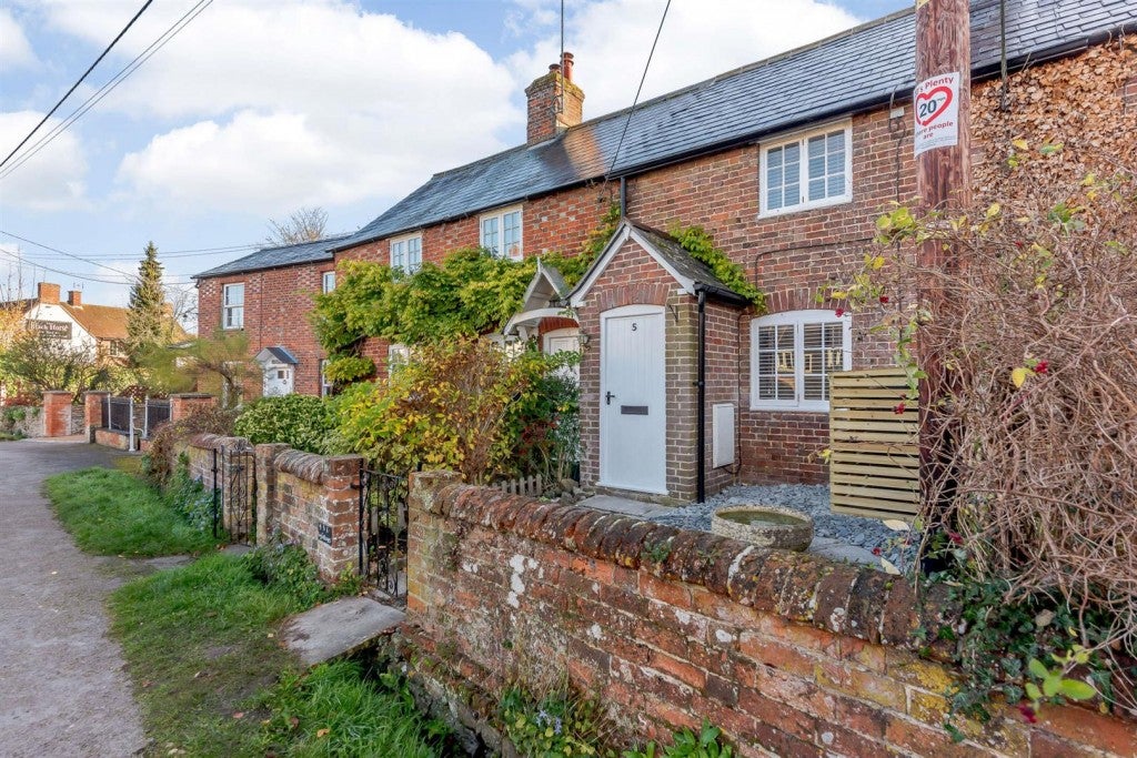 House Main Street in Vale of White Horse