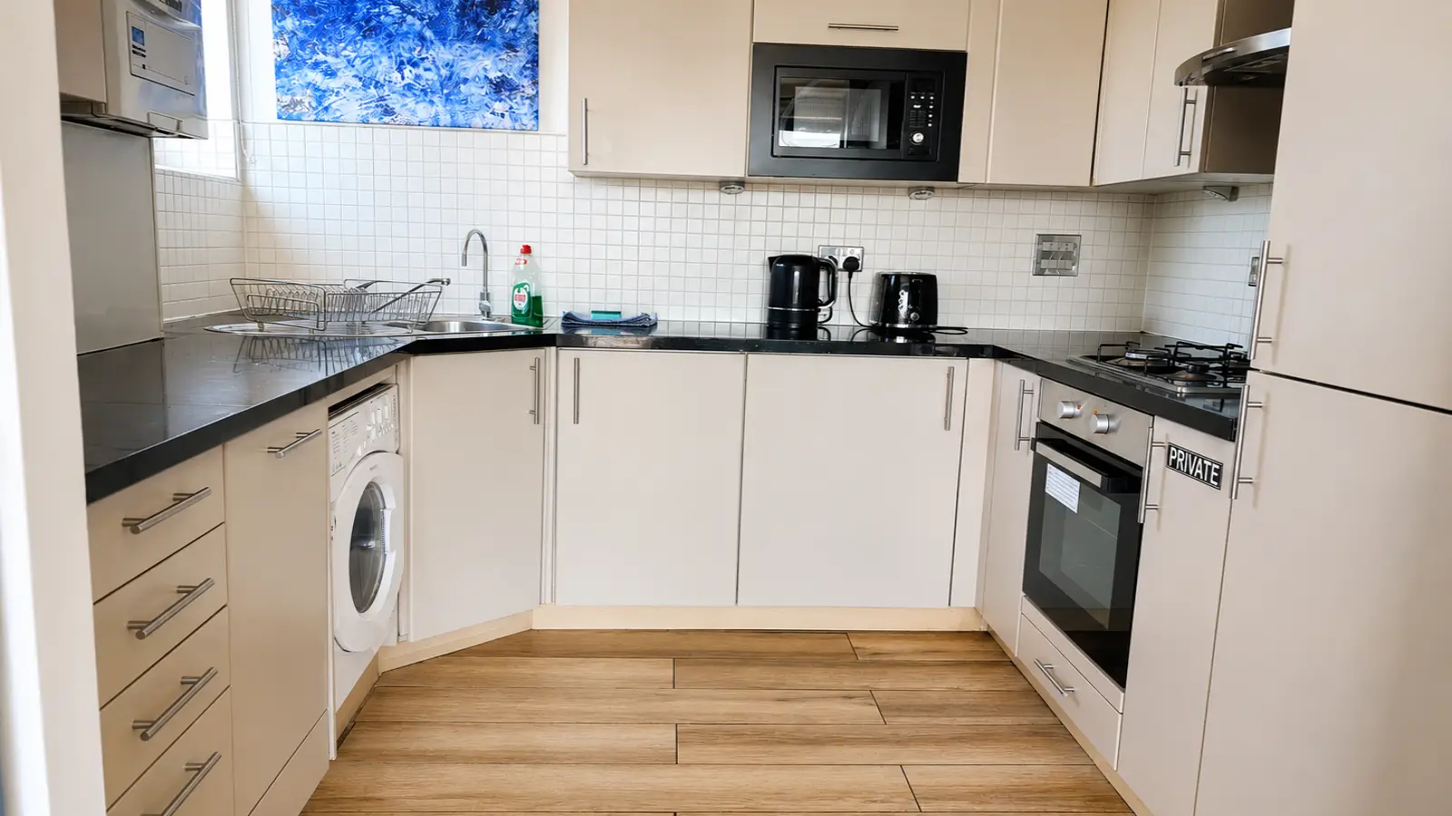 Flat Merbury Road in Greater London