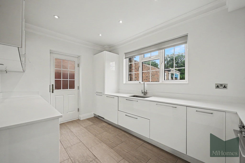 House Pine Grove in Welwyn Hatfield