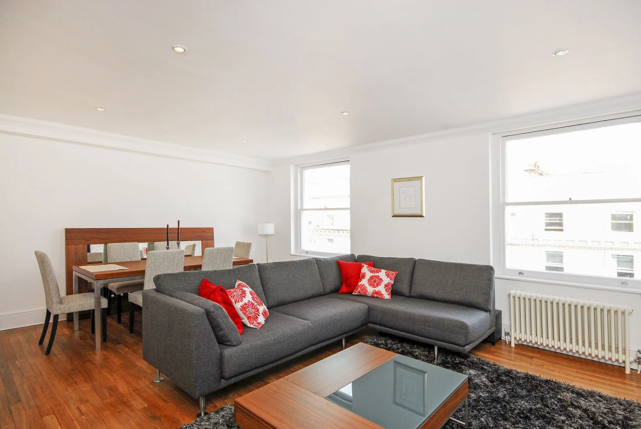 Flat Petersham Mews in Greater London