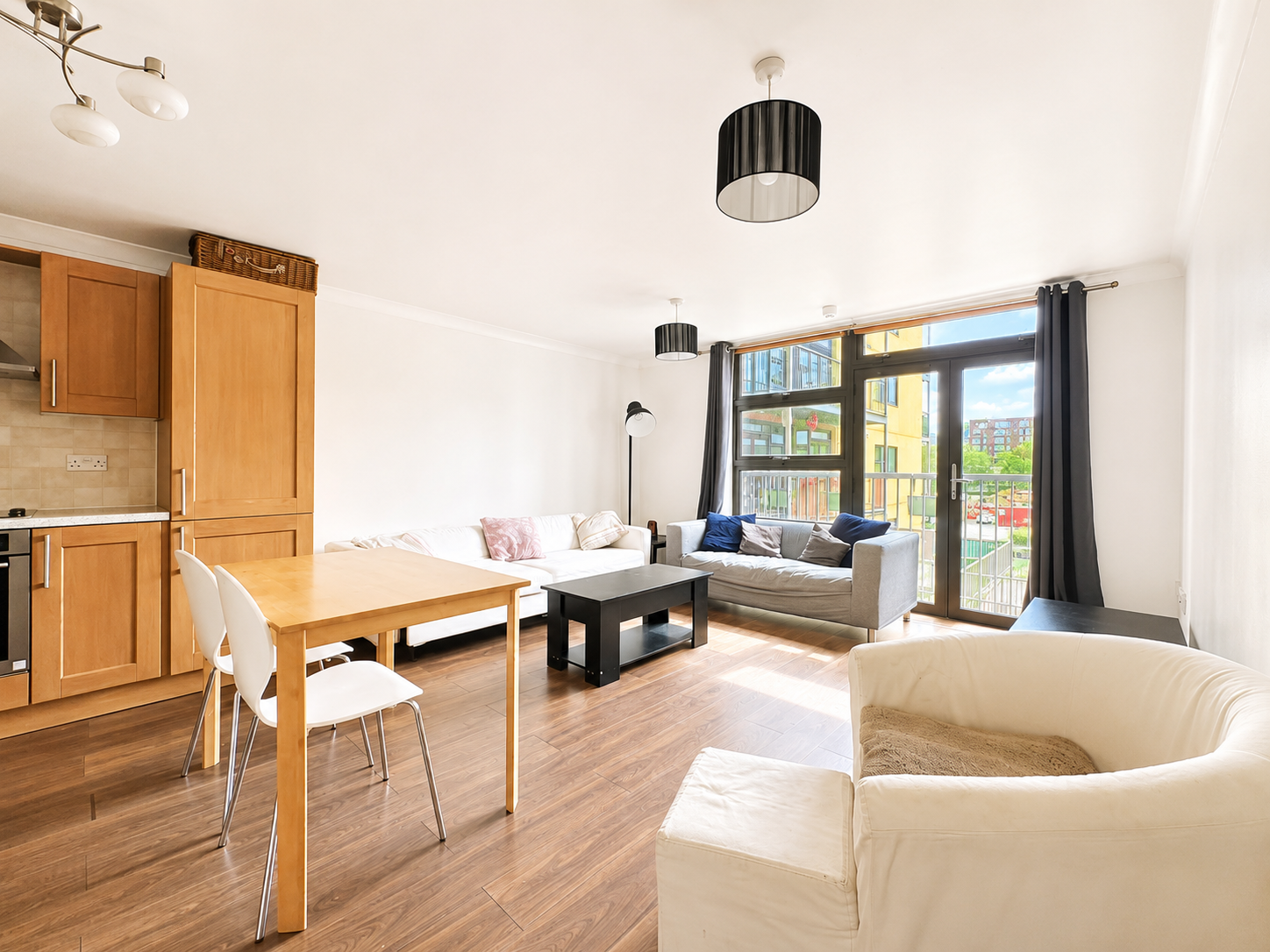 Flat Maltings Close in Greater London