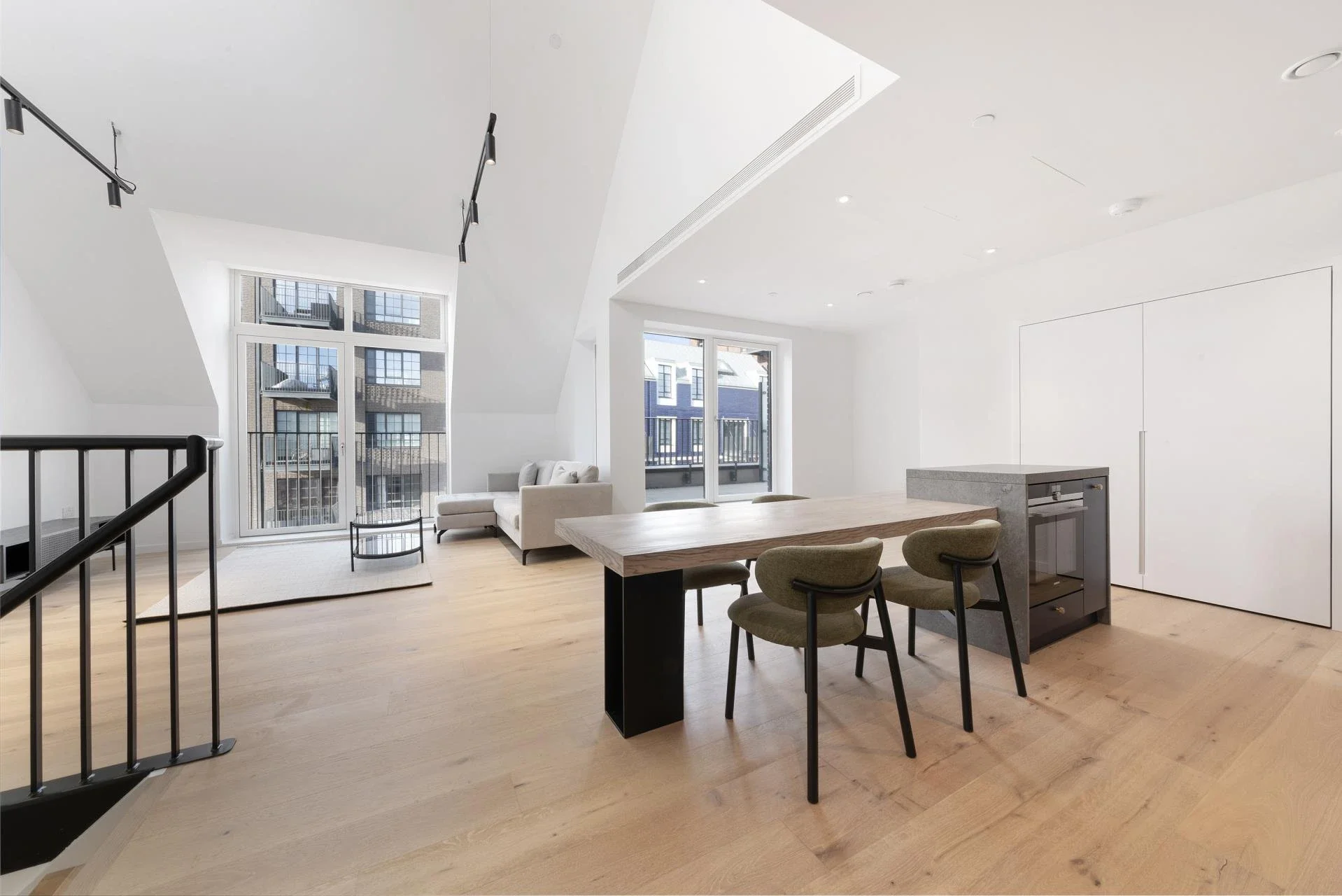 Flat Orchard Place in Greater London