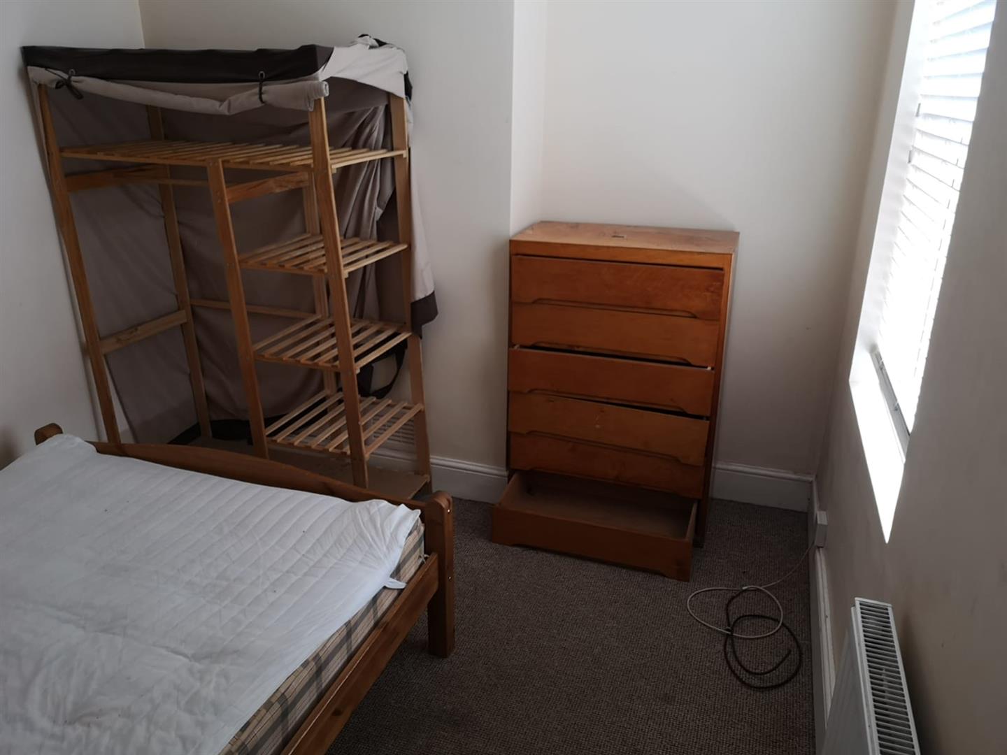 Room Abington Avenue in Northampton