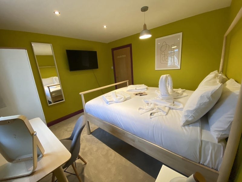 Flat Fitzhamon Embankment in Cardiff