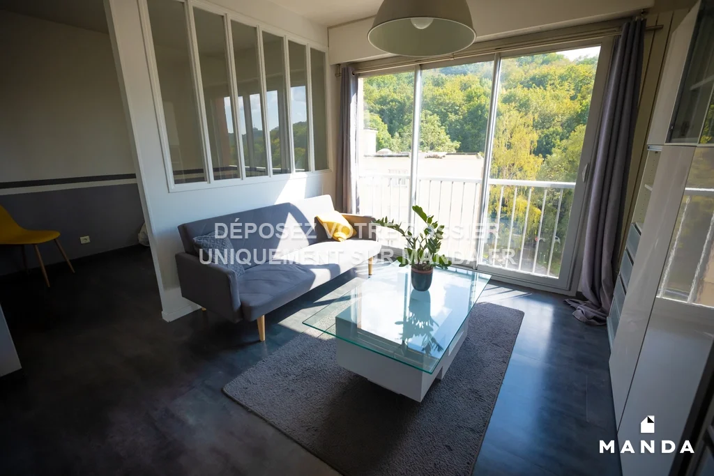 Flat Avenue des Quatre Cantons in Rouen
