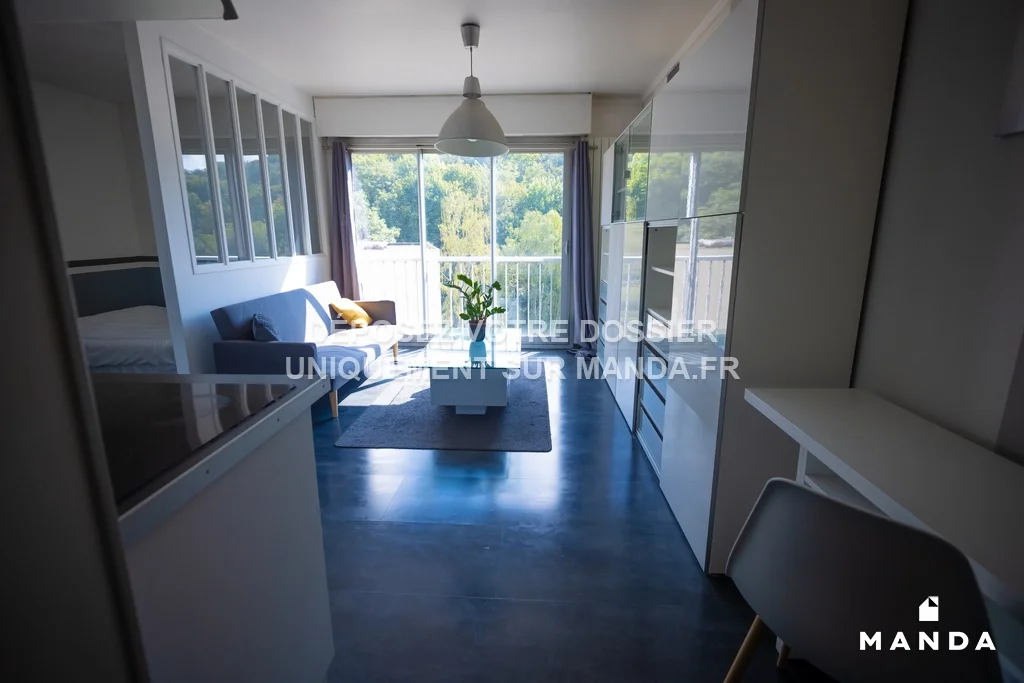 Flat Avenue des Quatre Cantons in Rouen