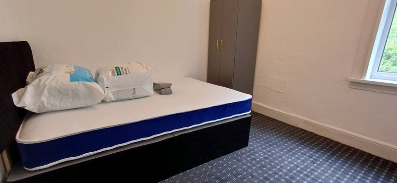 Room Sandon Road in Birmingham