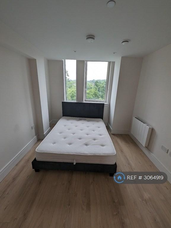 Flat Brighton Road in Greater London