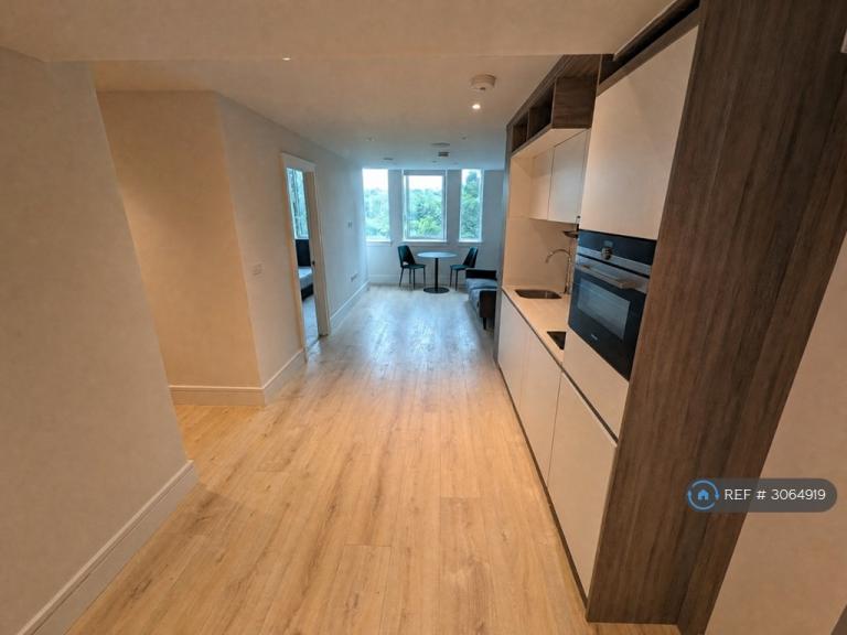 Flat Brighton Road in Greater London