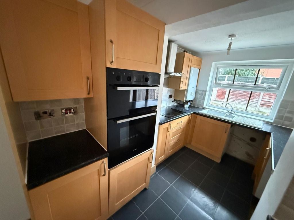 House Silverbirch Close in Bristol