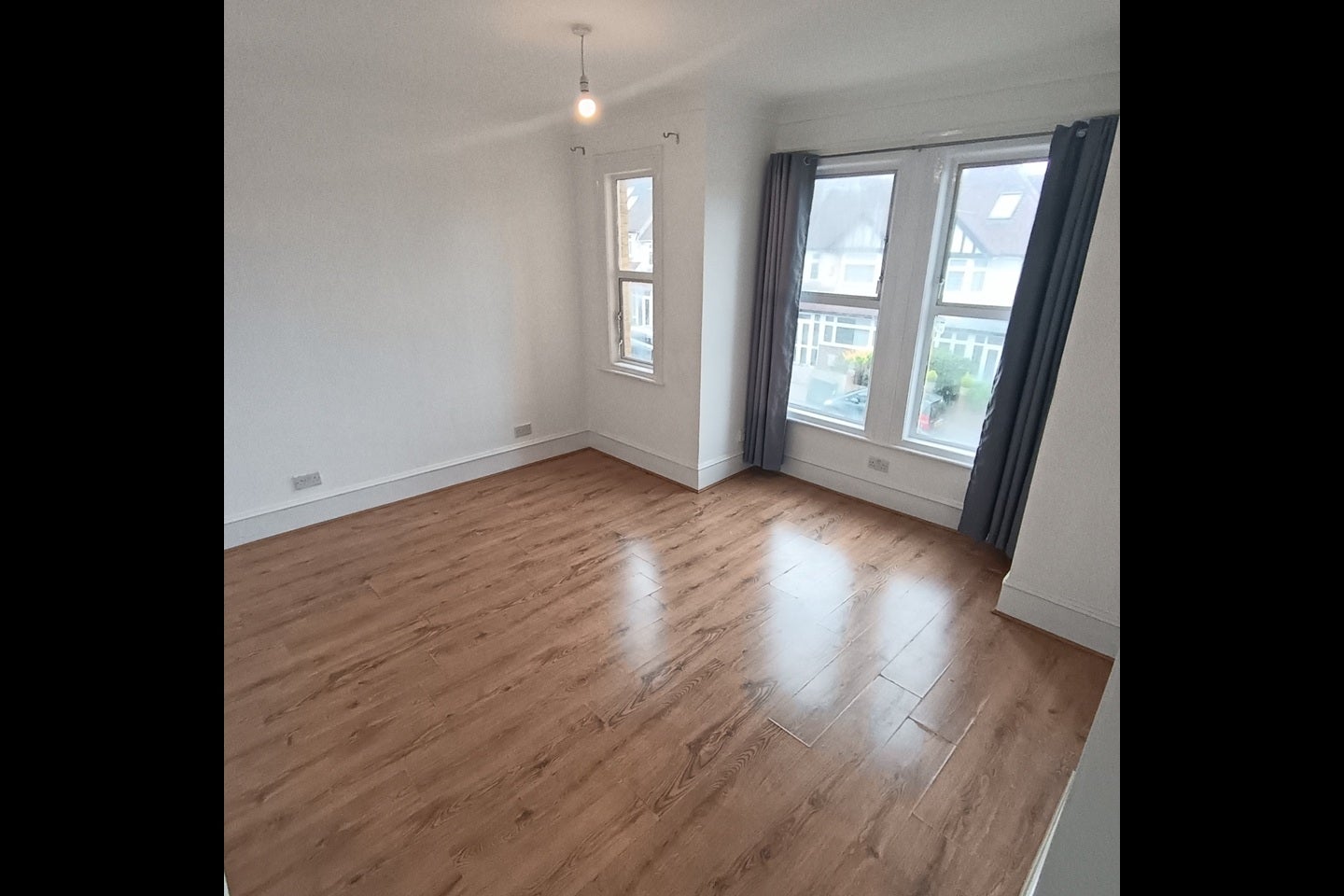Flat Beauchamp Road in Greater London