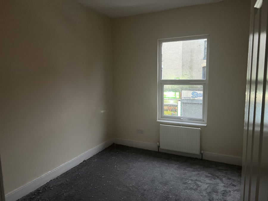 Flat Kettering Road in Northampton