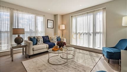 Flat Westferry Circus in Greater London