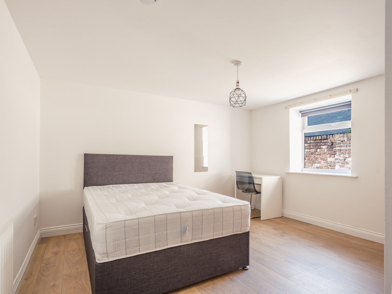 Flat Eslington Terrace in Newcastle upon Tyne