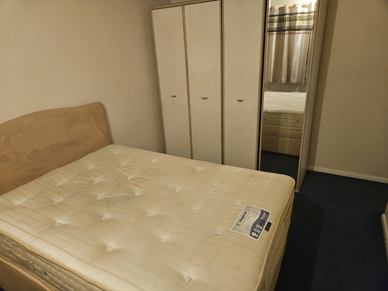 Room Pershore Road in Basingstoke and Deane