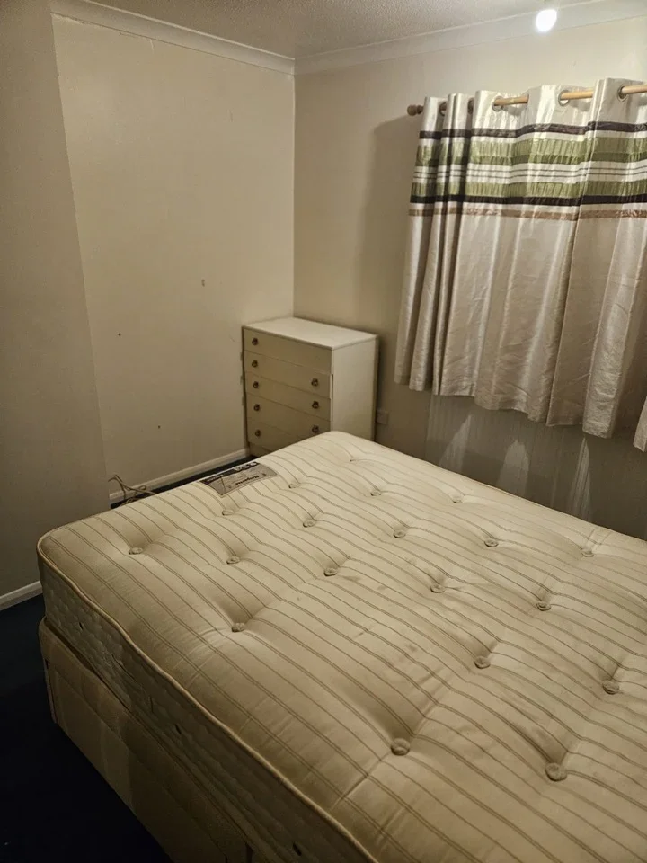 Room Pershore Road in Basingstoke and Deane