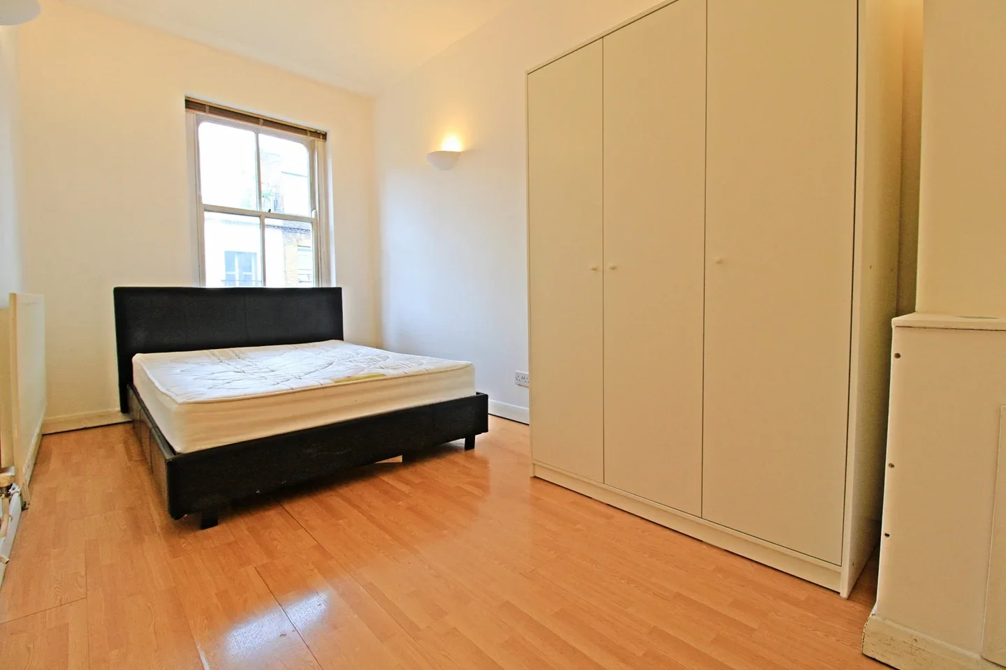 Flat Rufus Street in Greater London