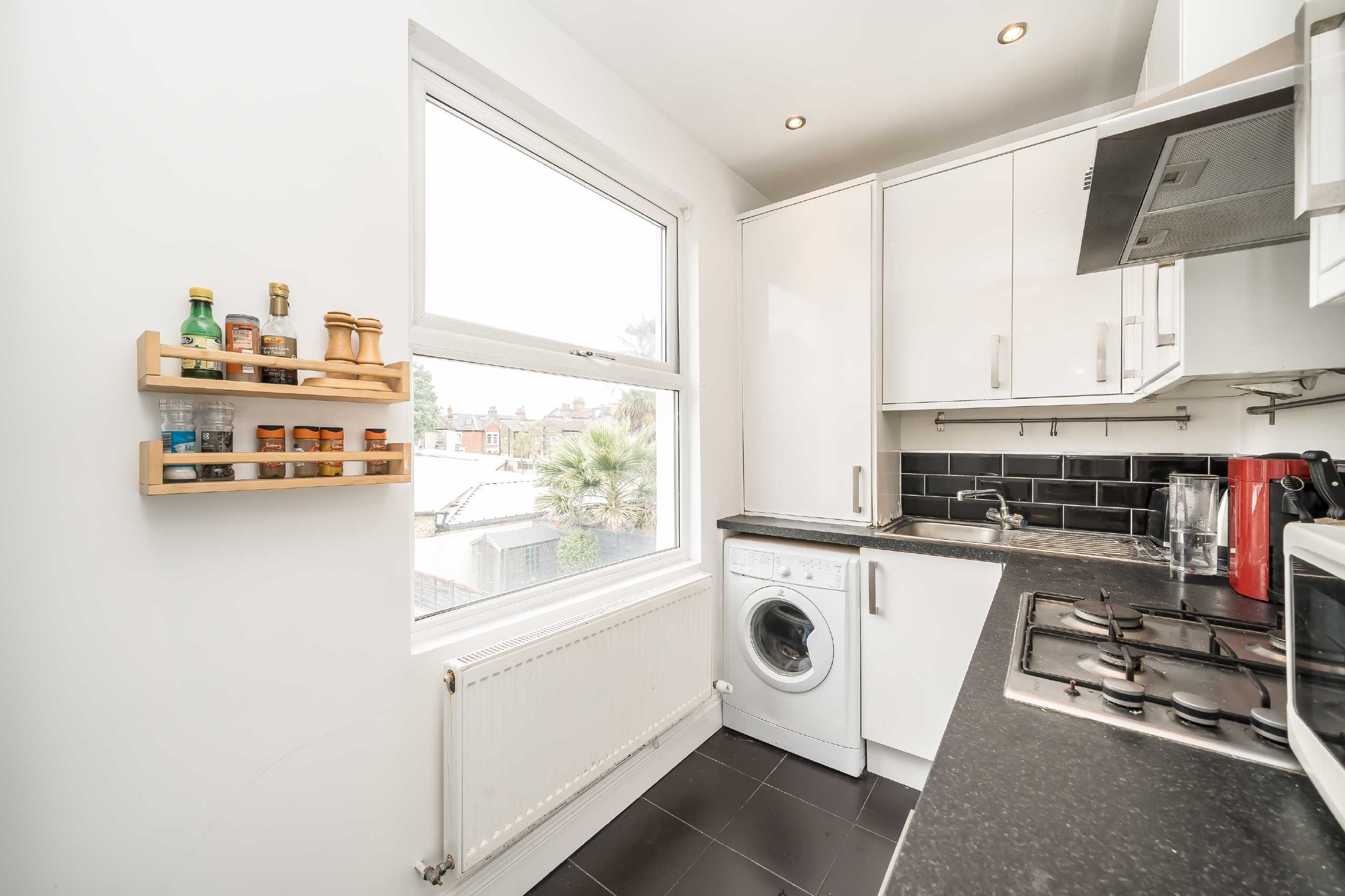 Flat Denison Road in Greater London