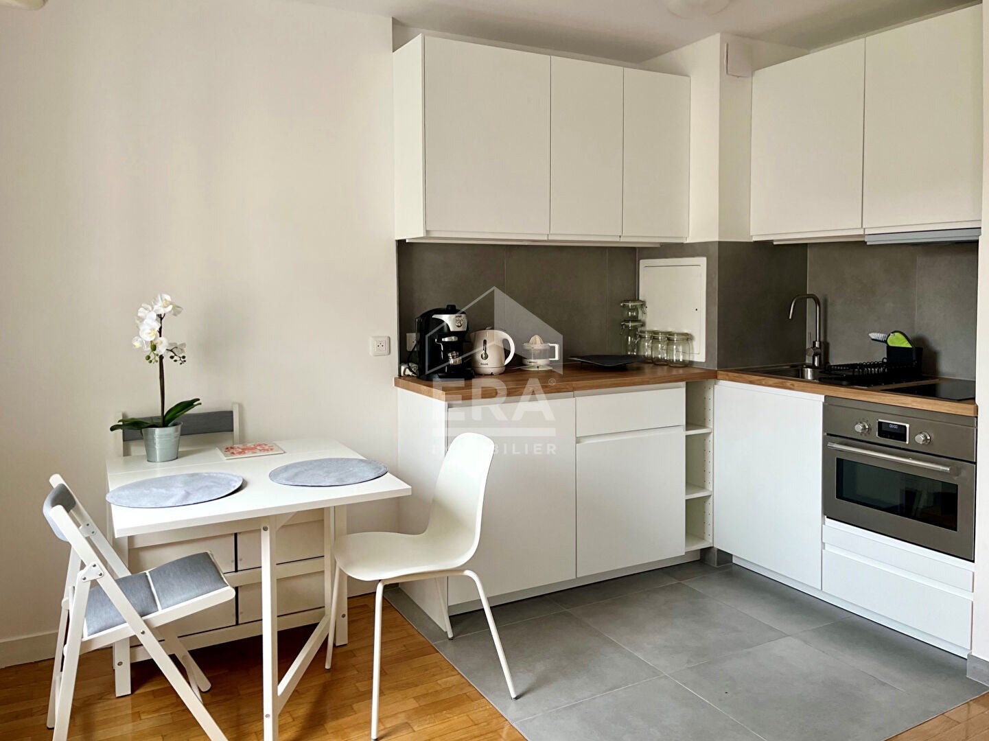 Flat Rue Mathilde Girault in Levallois-Perret