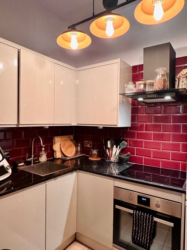 Room Restalrig Road South in City of Edinburgh