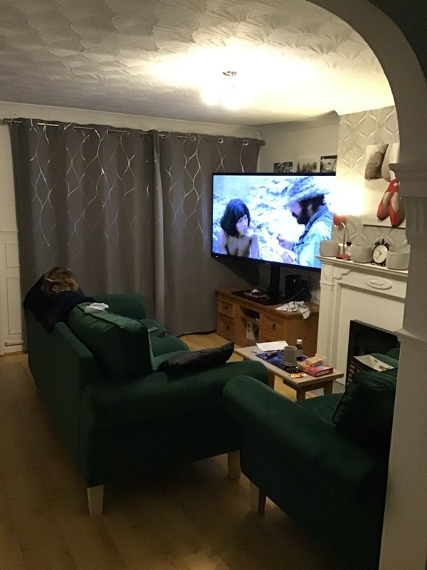 Room Julian's Way in North Cornelly