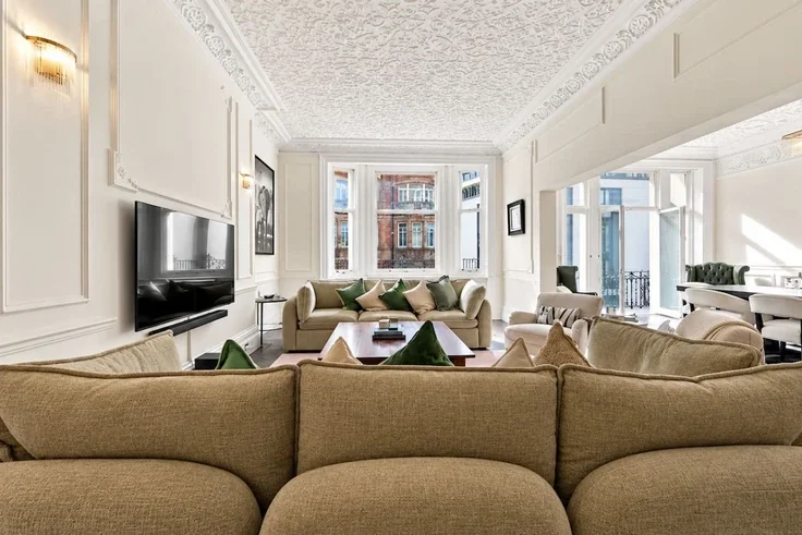 Flat Knightsbridge in City of Westminster