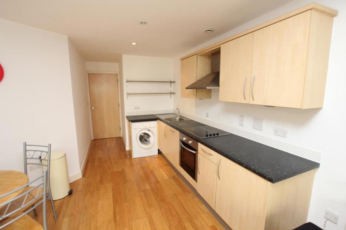 Flat Montague Street in Bristol