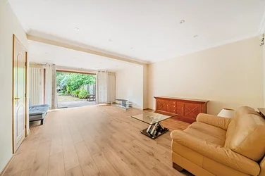 House Bushey Road in Greater London