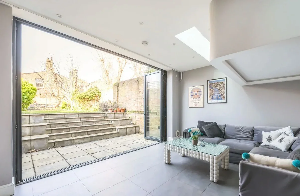 House Surrey Square in Greater London