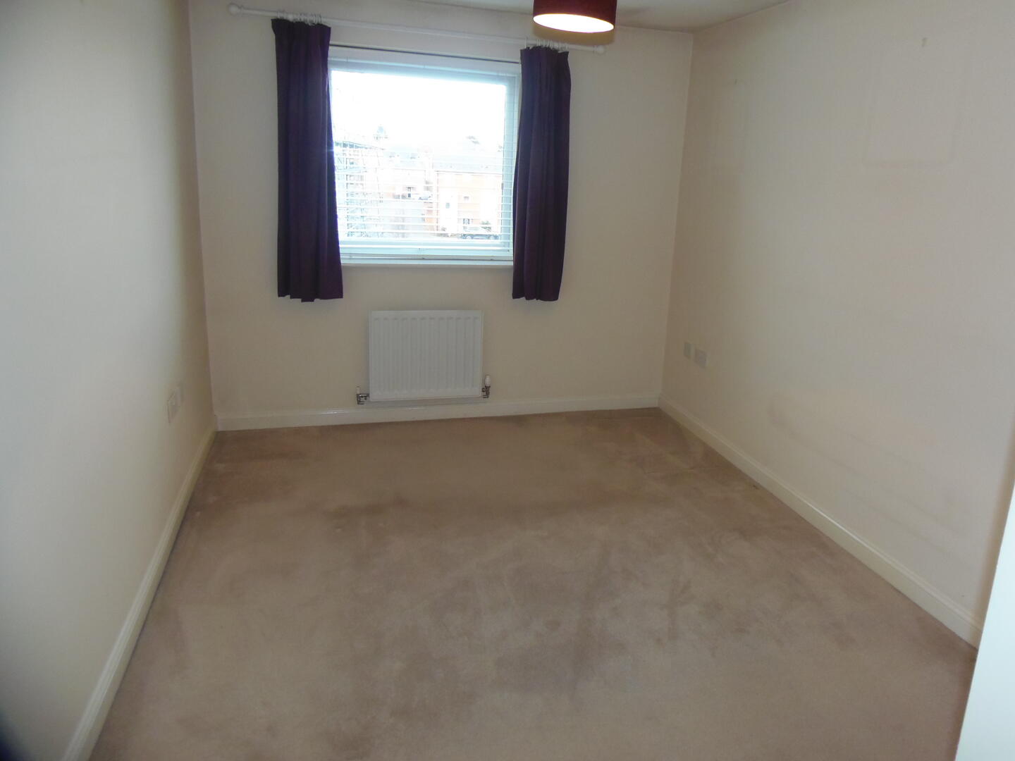 Flat Onyx Crescent in Leicester