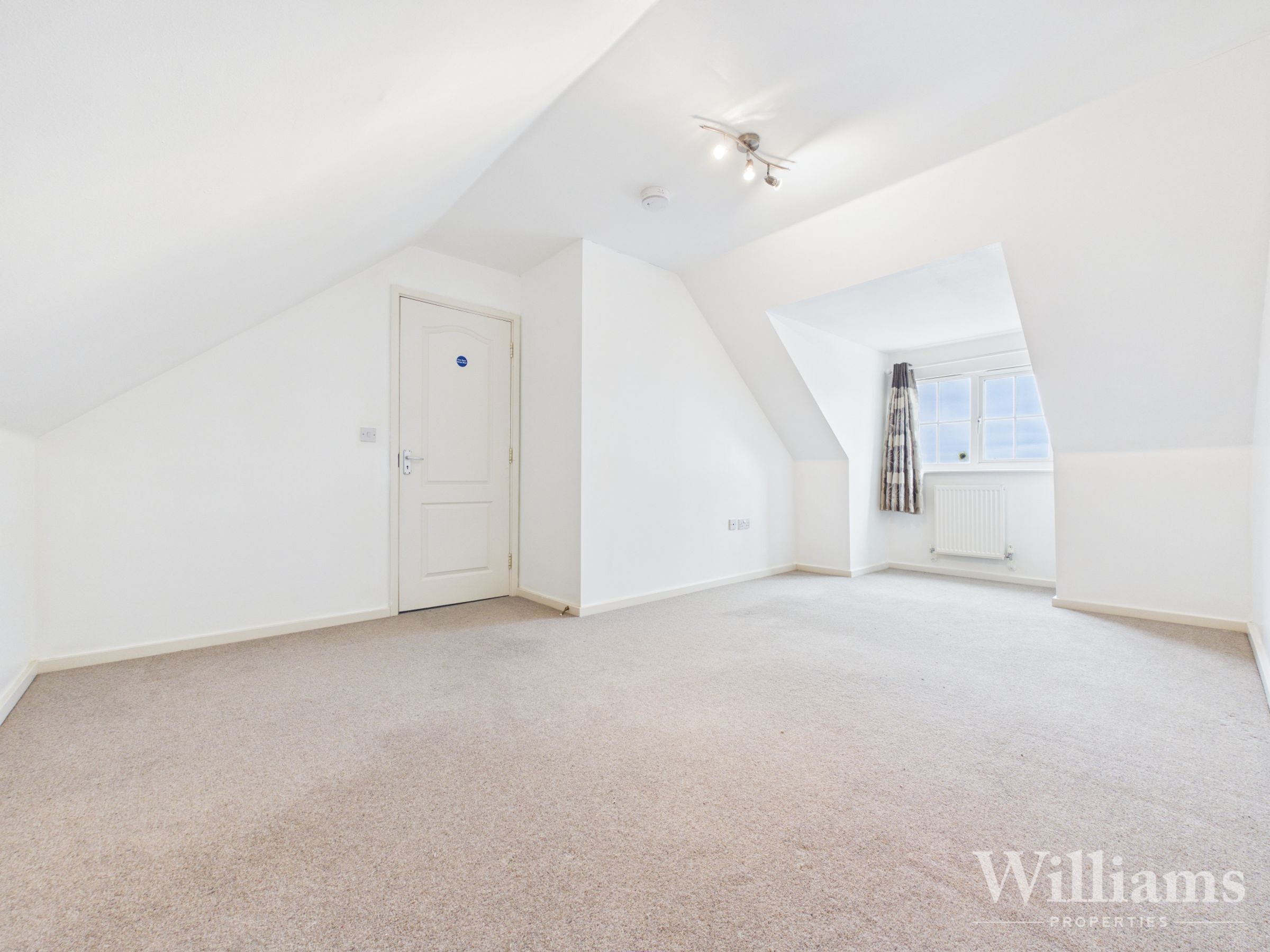 House Almond Tree Drive in Weston Turville