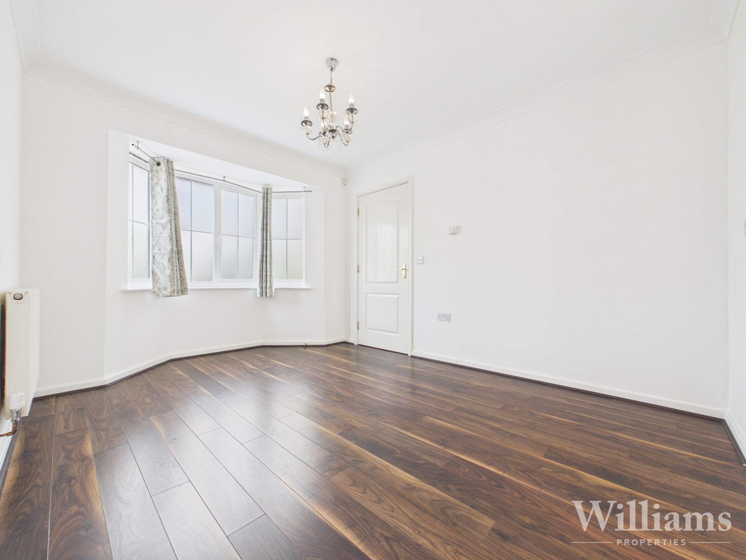 House Almond Tree Drive in Weston Turville