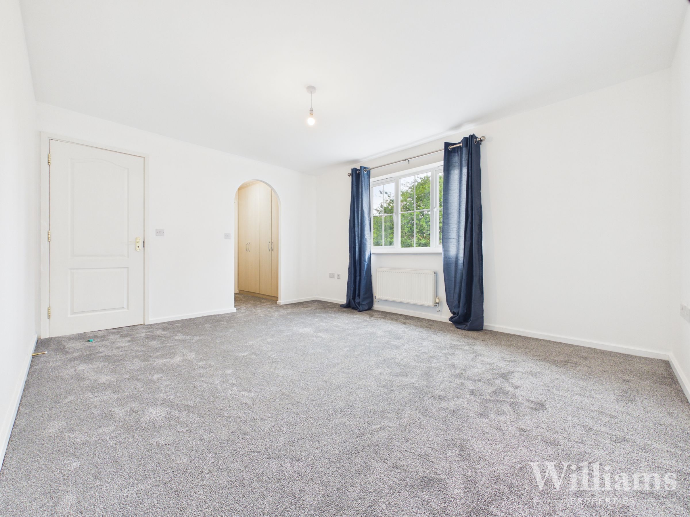House Almond Tree Drive in Weston Turville