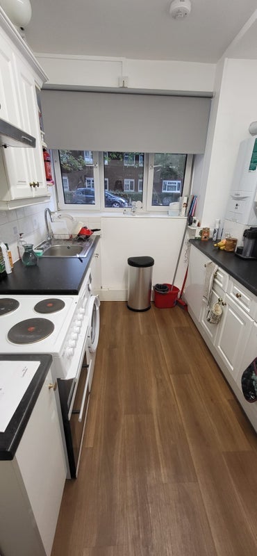 Room Luscombe Way in Greater London
