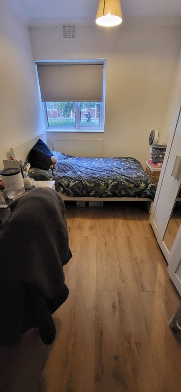 Room Luscombe Way in Greater London