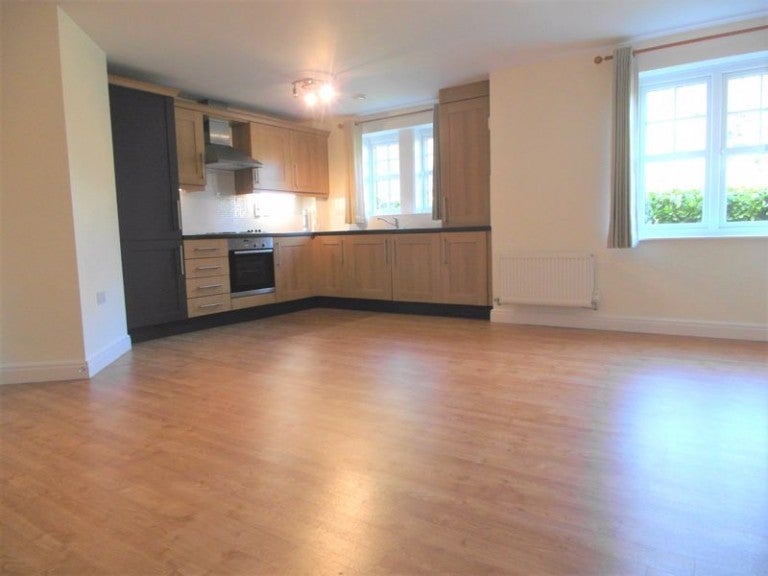 Flat Wellington Road in Telford