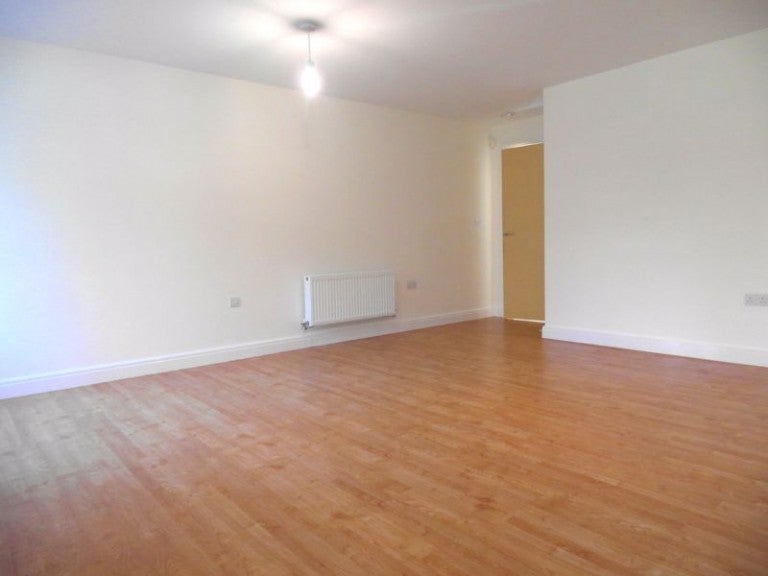 Flat Wellington Road in Telford