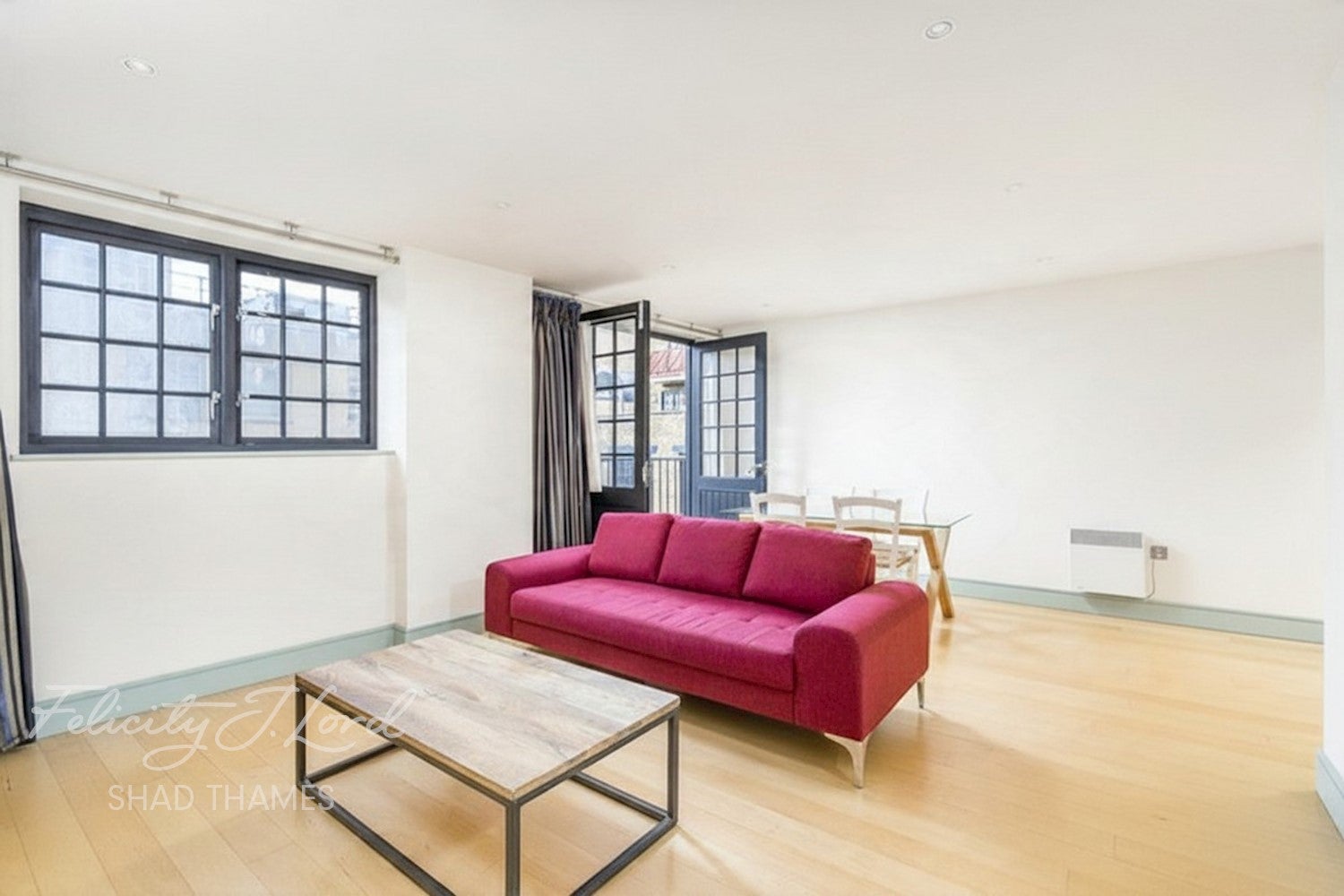 Flat Cayenne Court in Greater London