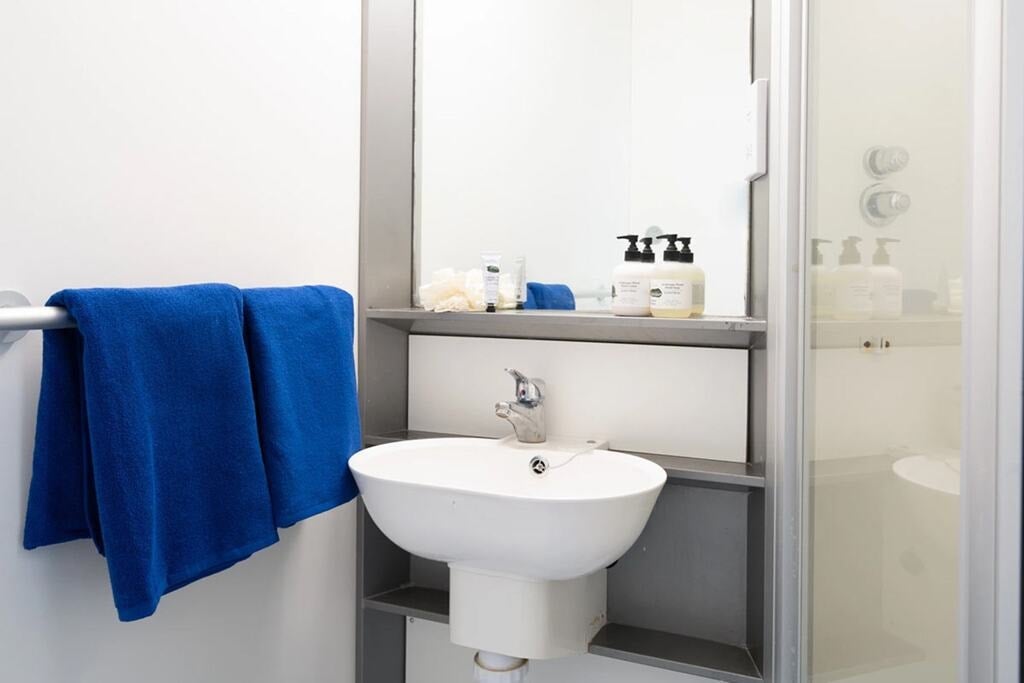 Room Holloway Road in Greater London