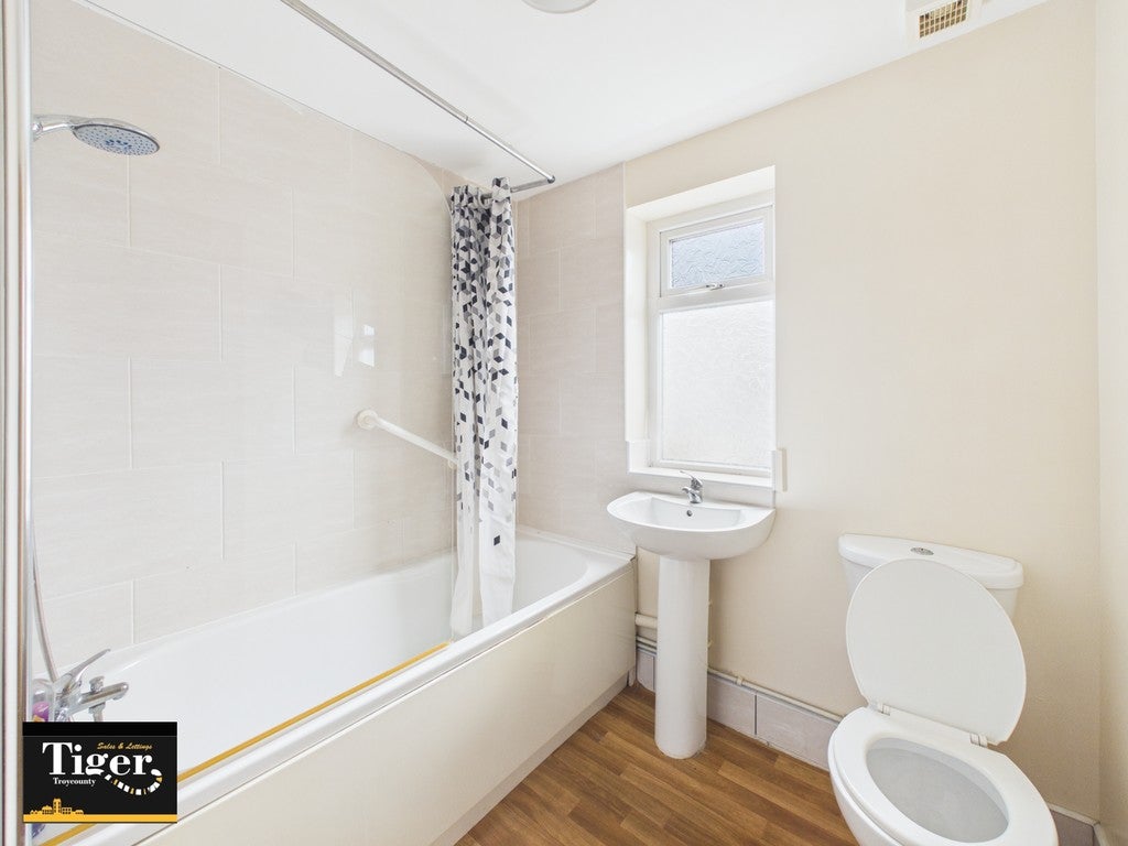 Flat Ashburton Road in Blackpool