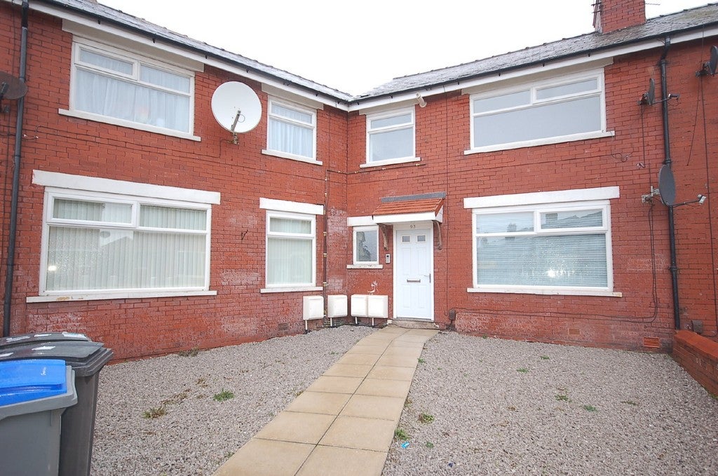 Flat Ashburton Road in Blackpool