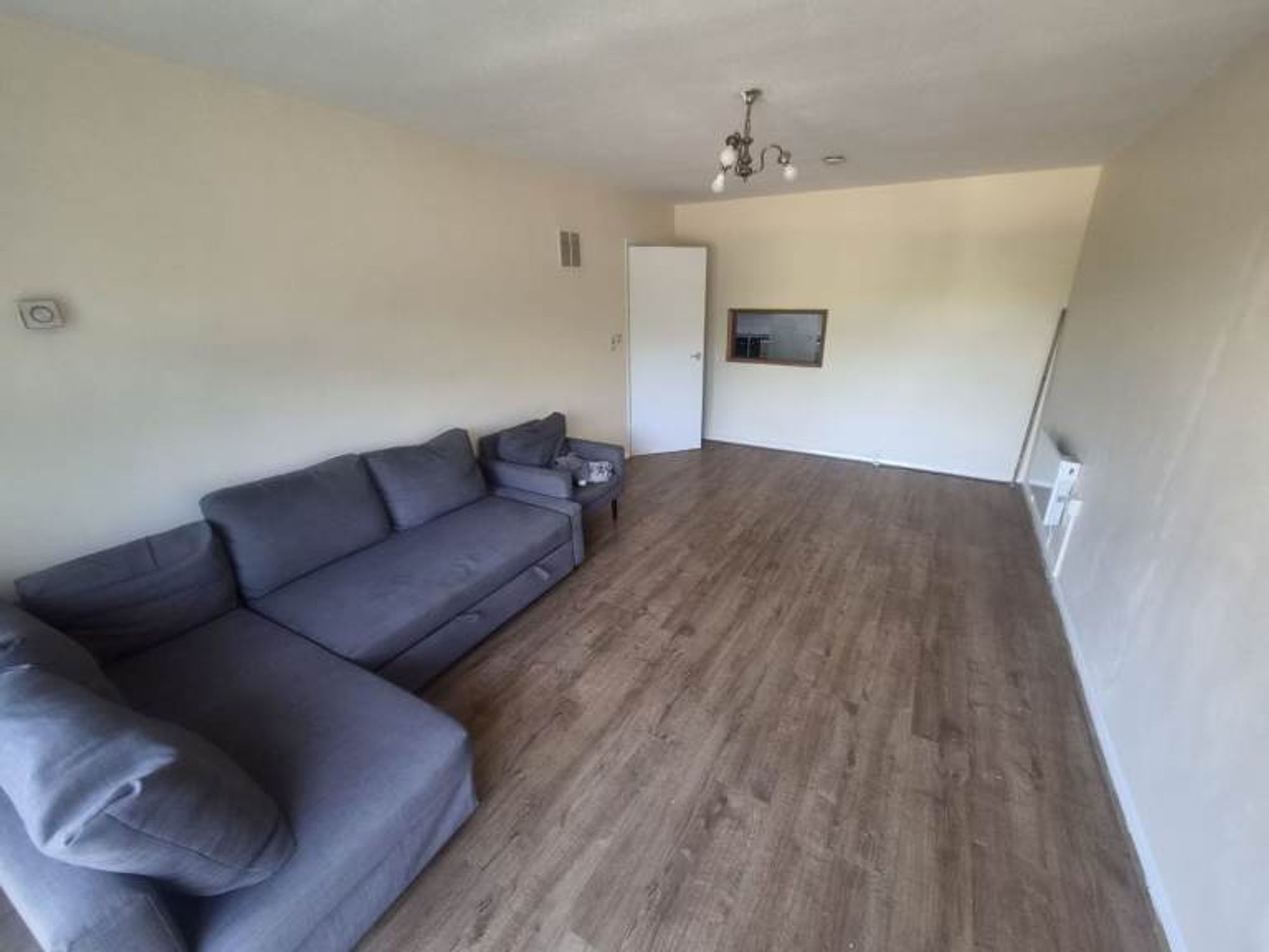 Flat Worcester Road in Greater London