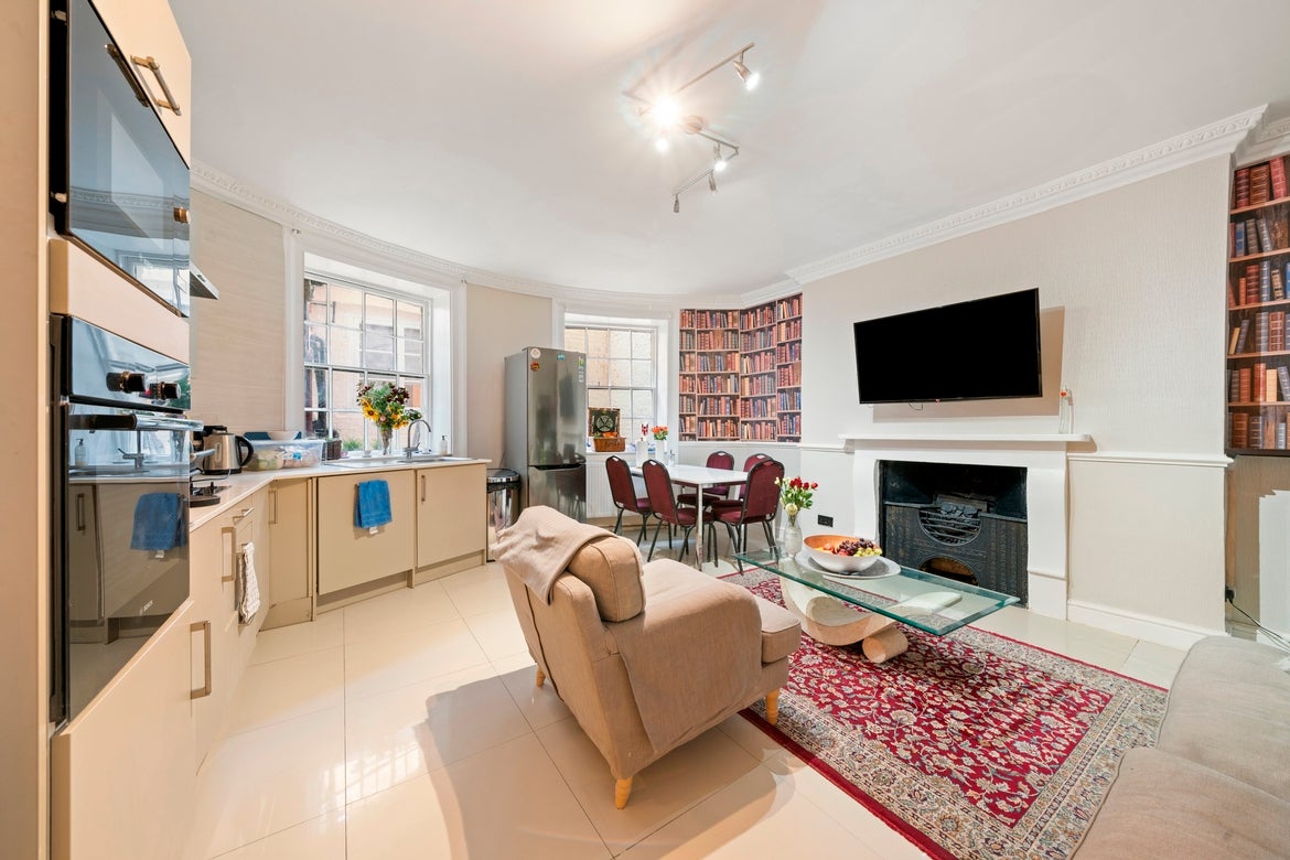 Flat Gloucester Place in City of Westminster