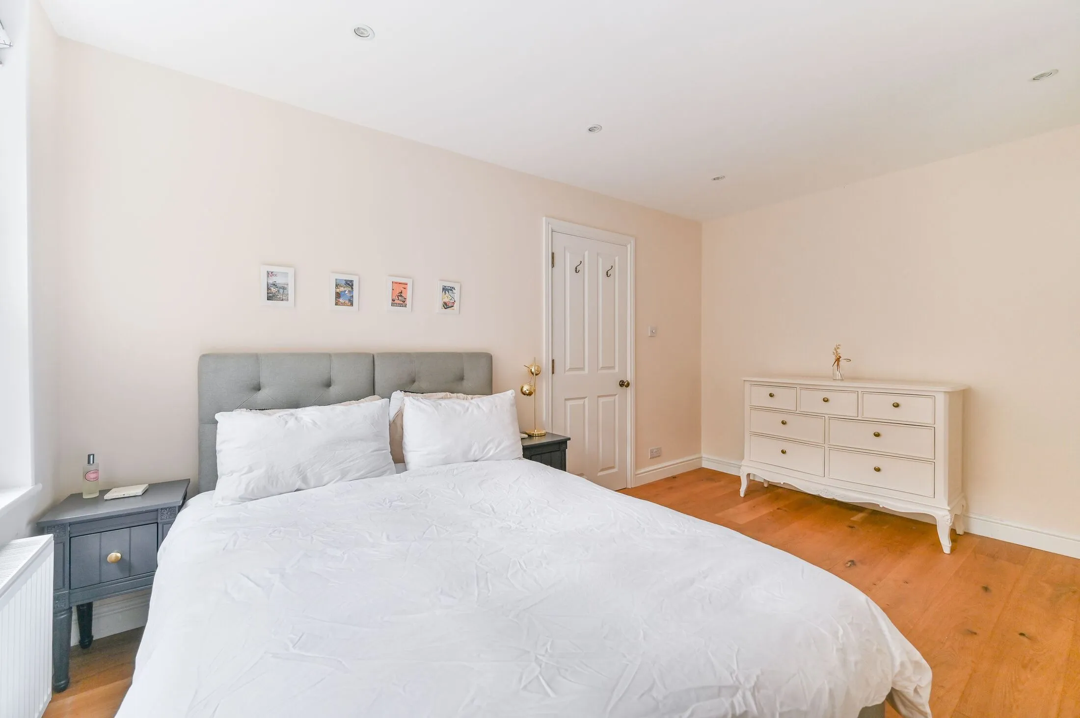 Flat Gipsy Hill in Greater London