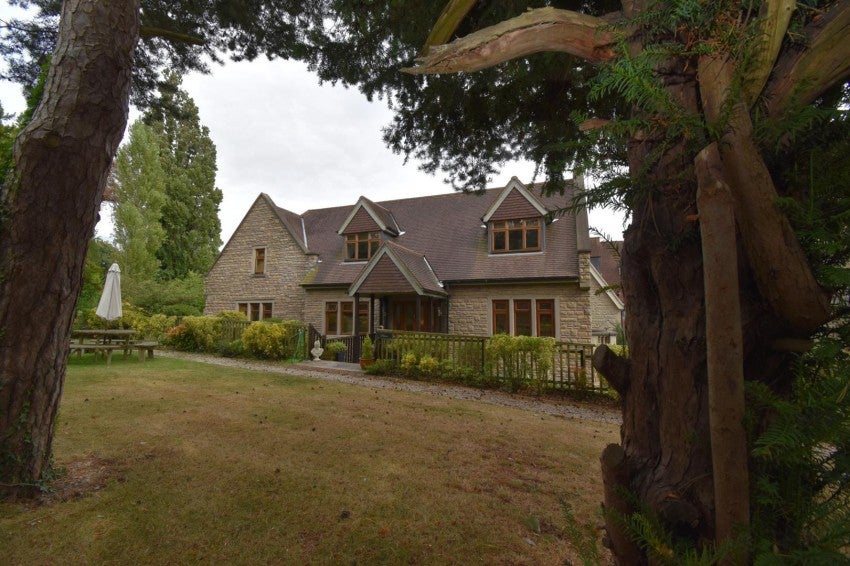 House Sandy Lane in Warwick