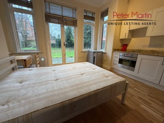Flat Portsdown Mews in Greater London