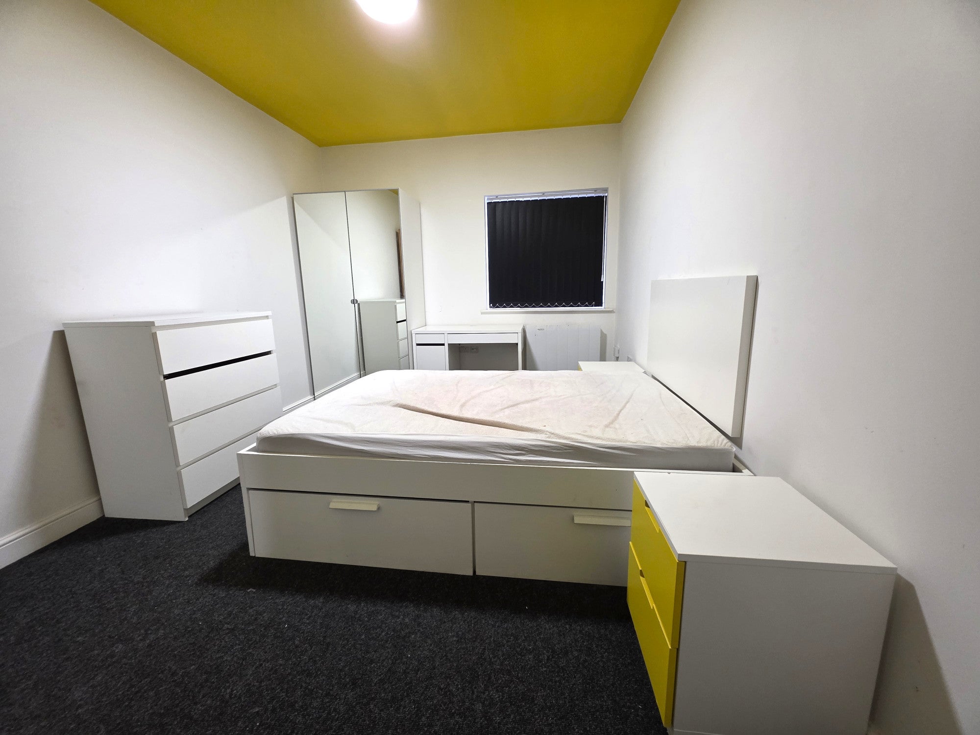 Room Victoria Street in Coventry