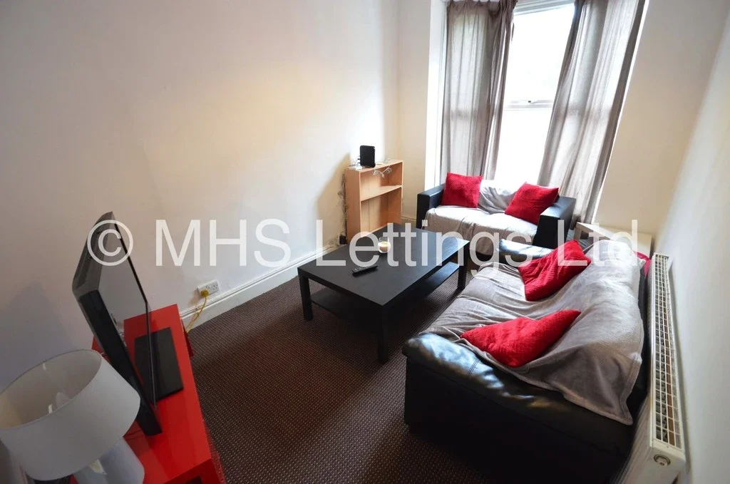 House Back Ashville Grove in Leeds