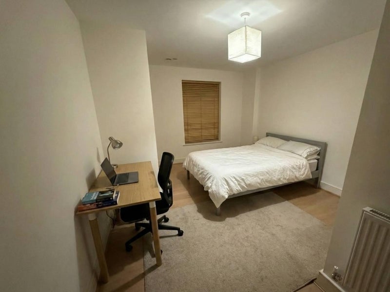 Room Holford Way in Greater London