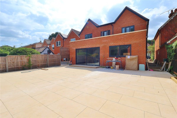 House Connaught Road in Woking